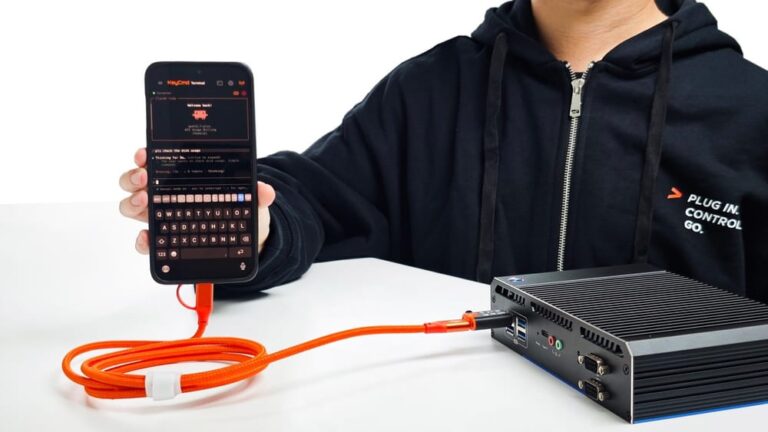 This Tiny USB Device Turns Your Phone Into a Keyboard, Mouse, and SSH Terminal